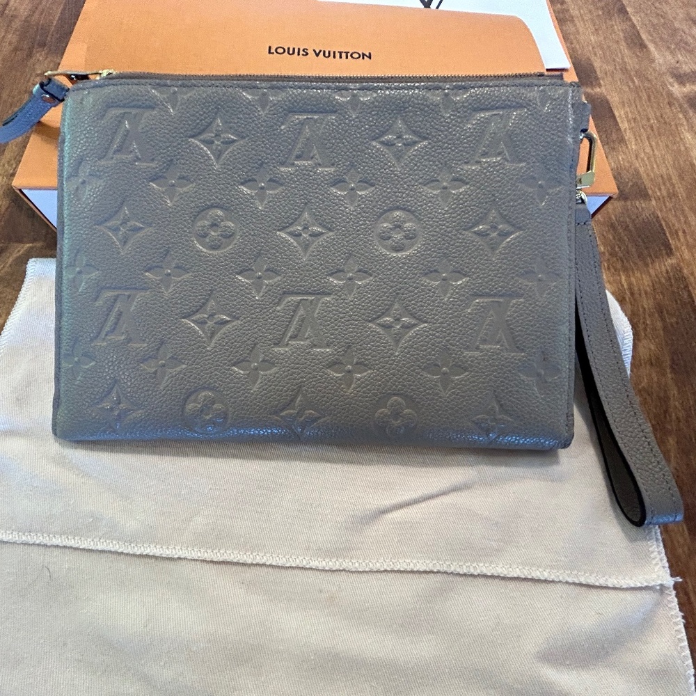 Louis Vuitton Pochette Melanie MM Empreinte Tourterelle